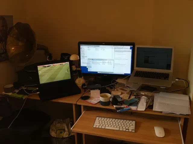 2010 — Multi tasking